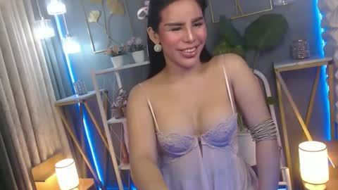 yakarena online show from October 15, 2025, 5:35 pm