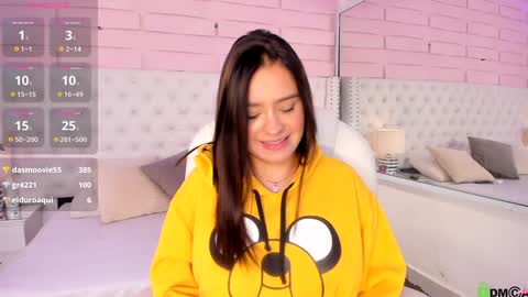 Yakeline online show from January 25, 2025, 1:54 am