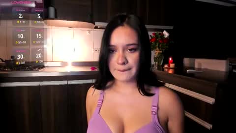 Yakeline online show from September 26, 2025, 12:25 am