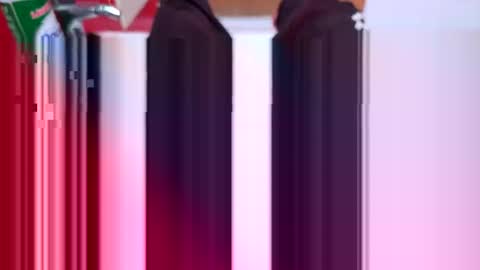 yamines online show from October 5, 2025, 4:49 pm