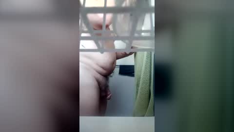 yammy411 online show from July 14, 2026, 4:50 am