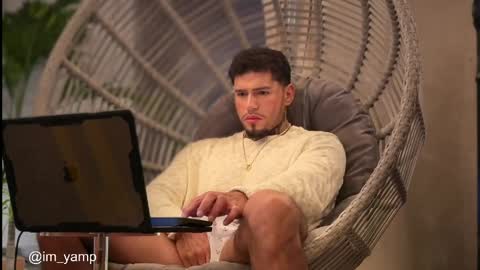 yamp sambrano online show from April 12, 2026, 1:32 am