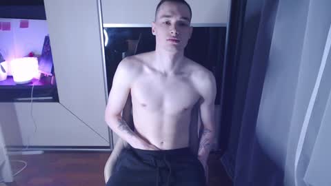 Yan online show from December 13, 2024, 9:52 pm