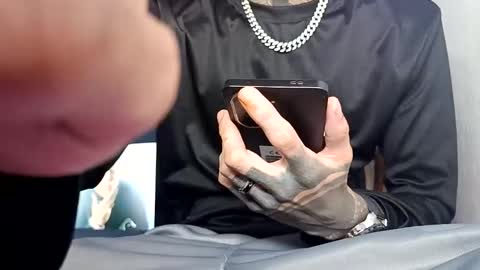 Yan online show from February 5, 2026, 3:33 am