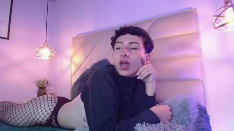 YANG online show from December 22, 2025, 12:46 pm