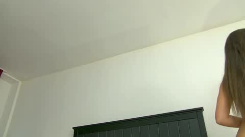 Snapshot of yanira_ass_ chatting on March 21, 2026, 5:34 am yanira_ass_ online show from March 21, 2026, 5:34 am