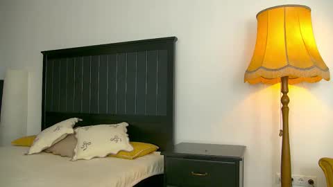 Snapshot of yanira_ass_ chatting on March 23, 2026, 5:00 am yanira_ass_ online show from March 23, 2026, 5:00 am