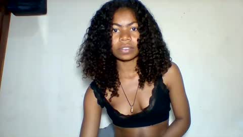 yannick_01 online show from May 31, 2026, 8:43 pm