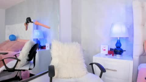 Snapshot of yara_bliss_ chatting on September 30, 2025, 1:49 pm Yara Bliss online show from September 30, 2025, 1:49 pm