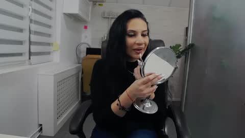 Snapshot of yaraxcox chatting on March 1, 2026, 4:03 am Yara online show from March 1, 2026, 4:03 am