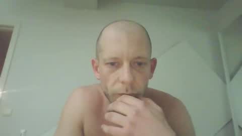 yareck007 online show from April 11, 2026, 4:17 am