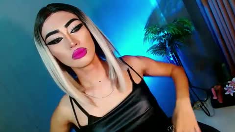 miss yasii online show from February 17, 2025, 12:48 pm