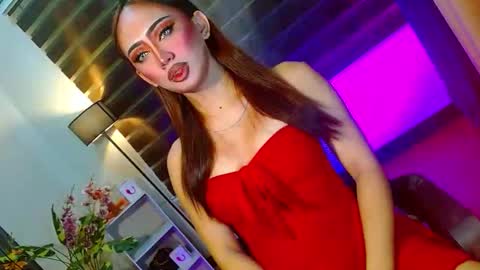 miss yasii online show from March 17, 2026, 1:03 pm