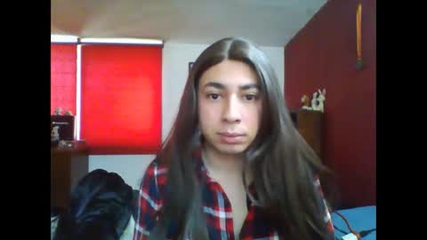 Yasmin Paez online show from October 23, 2025, 5:12 pm