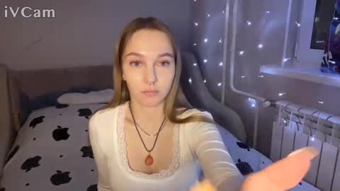 yasmina online show from January 13, 2026, 6:35 pm