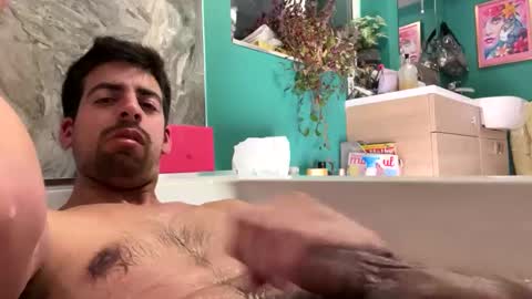 yatpar online show from February 6, 2025, 6:46 pm