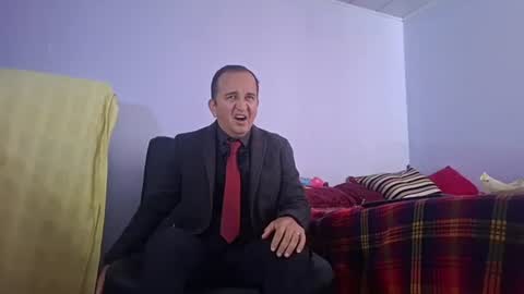 Snapshot of yazflor chatting on June 11, 2026, 2:04 pm Hazzan y Greisy online show from June 11, 2026, 2:04 pm