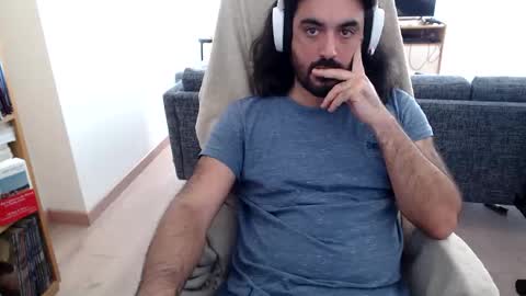 yeeaahoo online show from October 31, 2025, 11:11 am