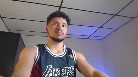 yeff online show from October 15, 2025, 11:49 pm