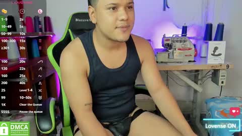 Snapshot of yeiko_44 chatting on February 7, 2025, 1:04 am Yeiko online show from February 7, 2025, 1:04 am