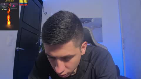 YEIKO ROMERO online show from November 5, 2025, 8:31 pm