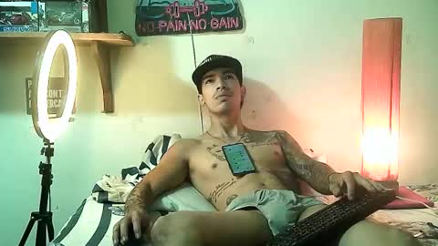 Snapshot of yeisoncastellanos1999 chatting on April 13, 2026, 5:51 pm yeisoncastellanos1999 online show from April 13, 2026, 5:51 pm