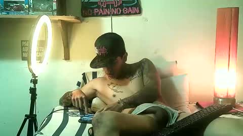 Snapshot of yeisoncastellanos1999 chatting on April 16, 2026, 8:31 pm yeisoncastellanos1999 online show from April 16, 2026, 8:31 pm