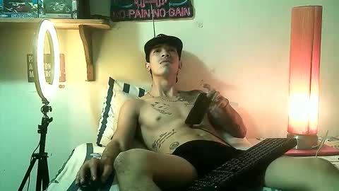 Snapshot of yeisoncastellanos1999 chatting on April 23, 2026, 5:48 pm yeisoncastellanos1999 online show from April 23, 2026, 5:48 pm