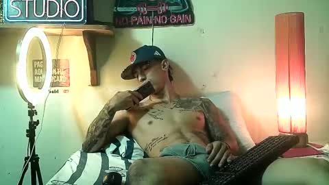 Snapshot of yeisoncastellanos1999 chatting on May 6, 2026, 6:46 pm yeisoncastellanos1999 online show from May 6, 2026, 6:46 pm