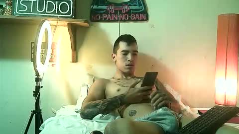 Snapshot of yeisoncastellanos1999 chatting on May 12, 2026, 4:59 pm yeisoncastellanos1999 online show from May 12, 2026, 4:59 pm