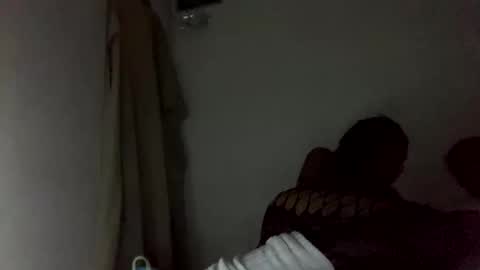 Snapshot of yelladaniella chatting on October 12, 2025, 6:12 am Ella Ts online show from October 12, 2025, 6:12 am