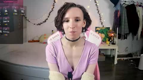 Liya online show from November 9, 2025, 5:11 pm