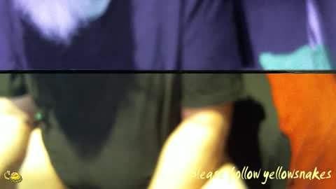 Snapshot of yellowsnakes chatting on December 17, 2025, 11:33 pm . y e l l o w s n a k e s . online show from December 17, 2025, 11:33 pm