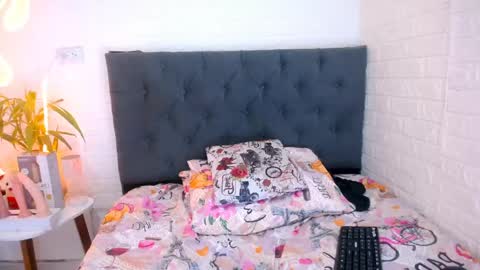 YEM online show from April 18, 2026, 7:58 pm