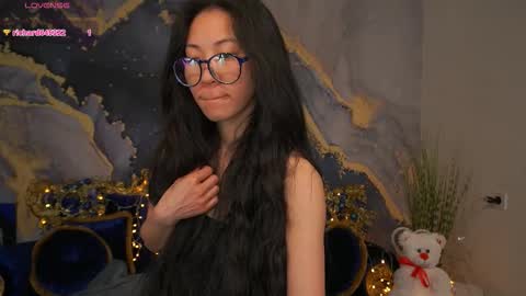 yennstar online show from March 6, 2026, 9:00 pm