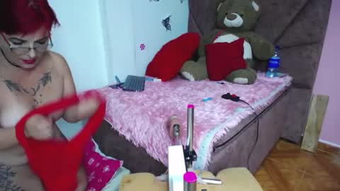 Snapshot of yeny_sex chatting on September 13, 2025, 6:35 am yeny_sex online show from September 13, 2025, 6:35 am