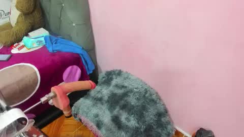 Snapshot of yeny_sex chatting on January 19, 2026, 3:43 am yeny_sex online show from January 19, 2026, 3:43 am