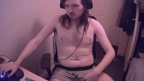 Snapshot of yeovil_alex chatting on December 17, 2024, 7:04 pm Alex online show from December 17, 2024, 7:04 pm