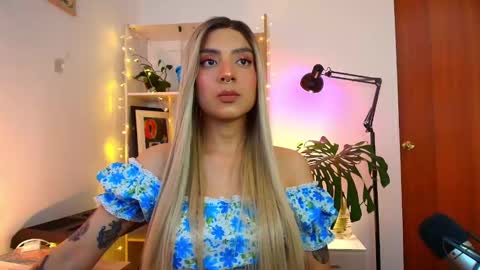 Snapshot of yeriawaddell_ chatting on January 31, 2025, 12:28 am yeriawaddell online show from January 31, 2025, 12:28 am