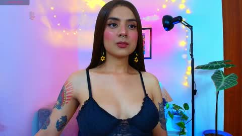 Snapshot of yeriawaddell_ chatting on February 21, 2025, 11:32 pm yeriawaddell online show from February 21, 2025, 11:32 pm