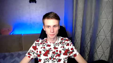 Snapshot of yes_cute_boy_ chatting on March 6, 2025, 10:47 pm Eden online show from March 6, 2025, 10:47 pm