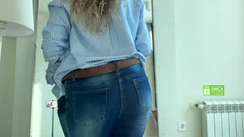 Snapshot of yes_mommy_zlata chatting on April 21, 2026, 1:39 pm Zlata online show from April 21, 2026, 1:39 pm