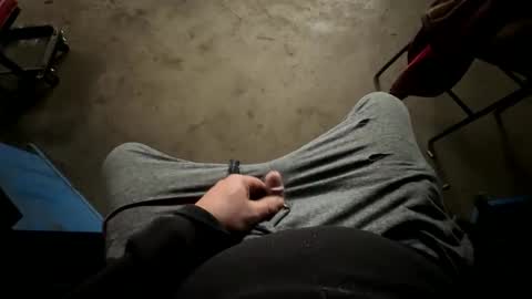 yesdaddystickitin2 online show from April 3, 2026, 5:33 pm