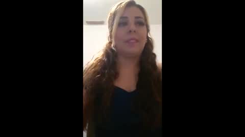 Snapshot of yesi31 chatting on January 9, 2026, 9:27 pm yesi31 online show from January 9, 2026, 9:27 pm