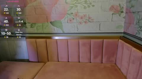 Snapshot of yess__daddy chatting on February 17, 2025, 10:18 am yess__daddy online show from February 17, 2025, 10:18 am