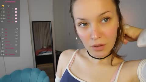 Kiki online show from November 8, 2025, 10:15 am