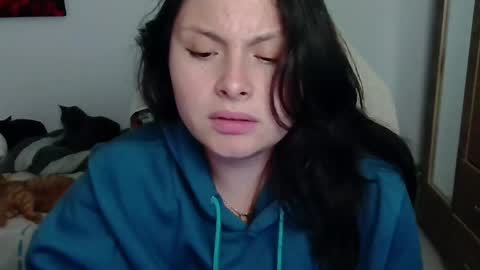 yessica_gomez01 online show from May 19, 2026, 1:56 am