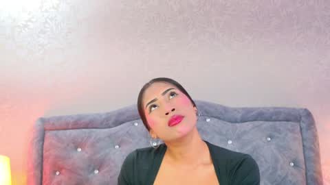 Yesy online show from April 4, 2026, 11:51 am