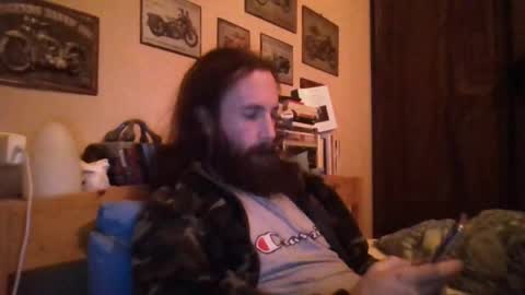 yeti_92 online show from December 15, 2024, 5:31 pm