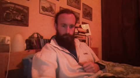 yeti_92 online show from January 13, 2025, 5:44 pm